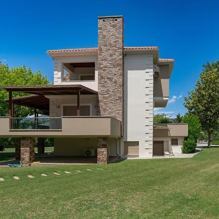 Polyxeni Lavender 150m From The Sea Villa *