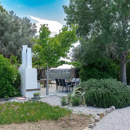Polyxeni Lavender 150m From The Sea Villa