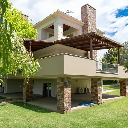 Villa Polyxeni Lavender 150m From The Sea *