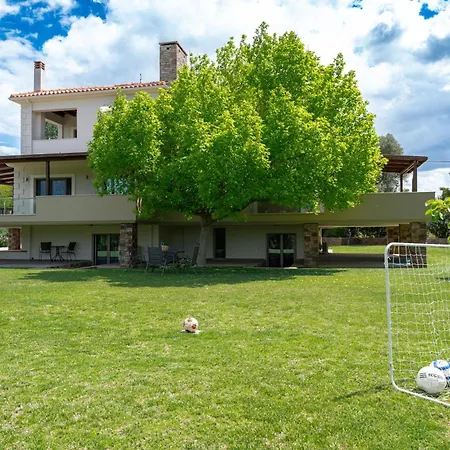 Villa Polyxeni Lavender 150m From The Sea